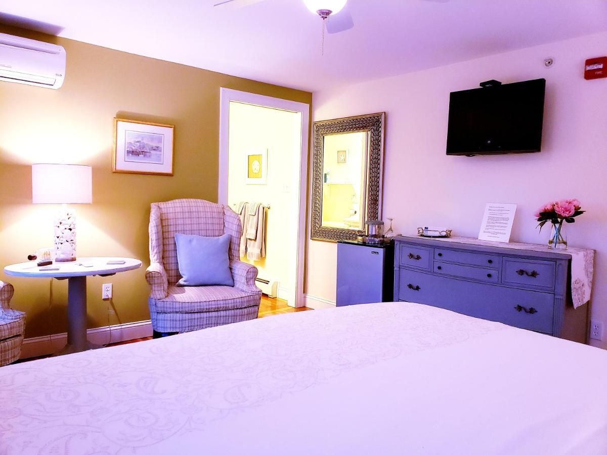 Elmere House Bed & Breakfast Уелс Екстериор снимка