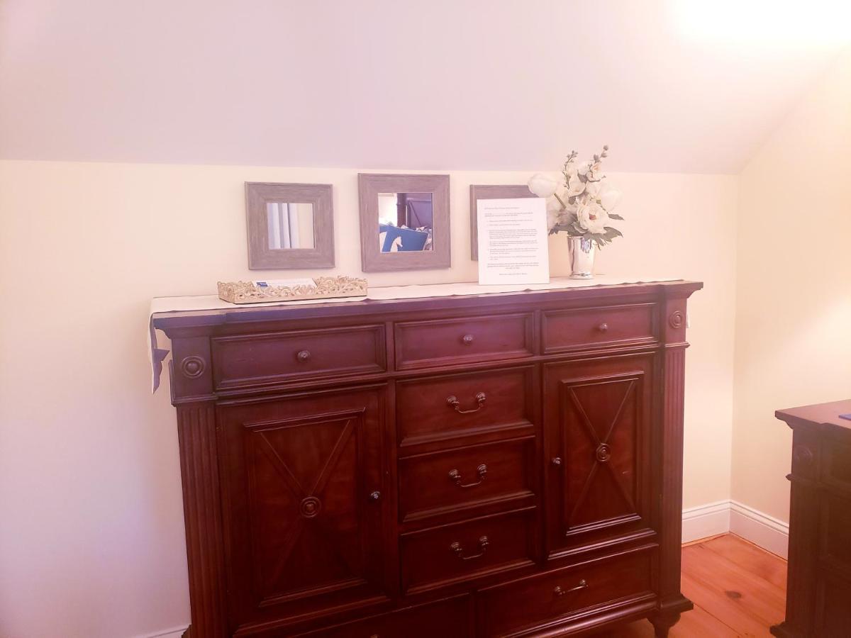 Elmere House Bed & Breakfast Уелс Екстериор снимка