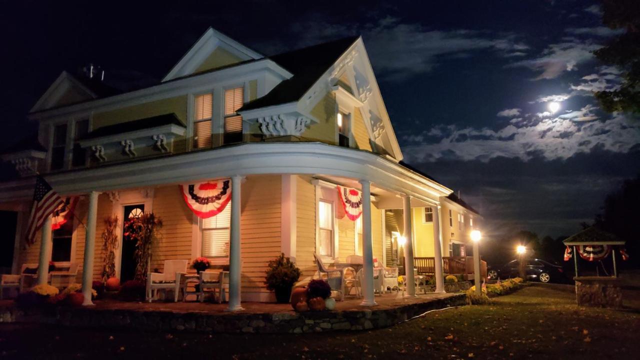 Elmere House Bed & Breakfast Уелс Екстериор снимка