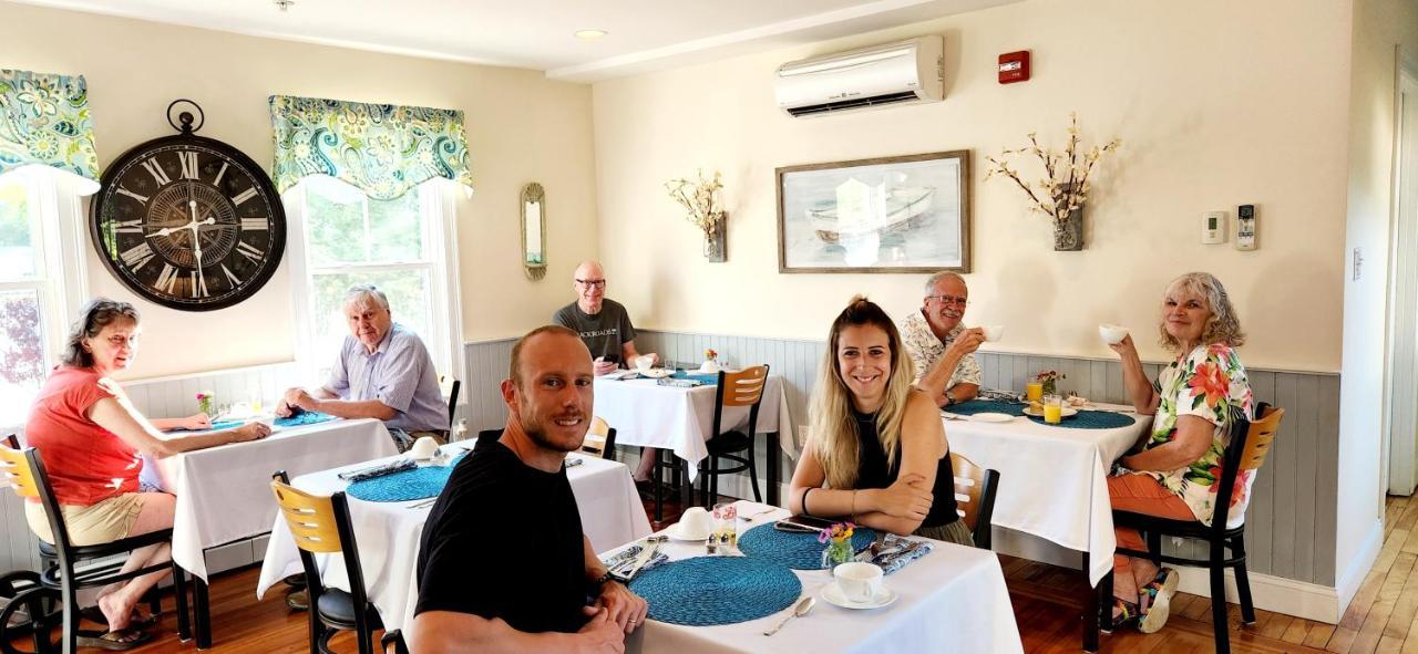 Elmere House Bed & Breakfast Уелс Екстериор снимка